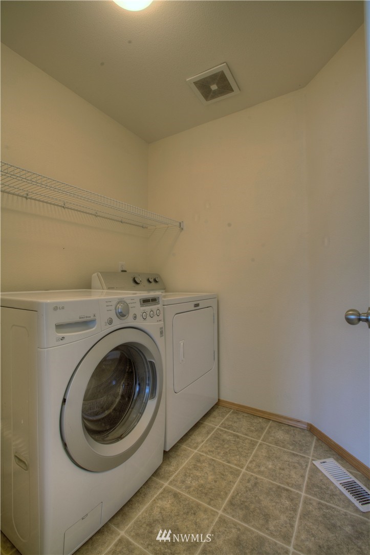 1028 186th Street Southeast, Unit 39 Bothell, WA 98012 - Photo 8 of 18 Gallery Image 8