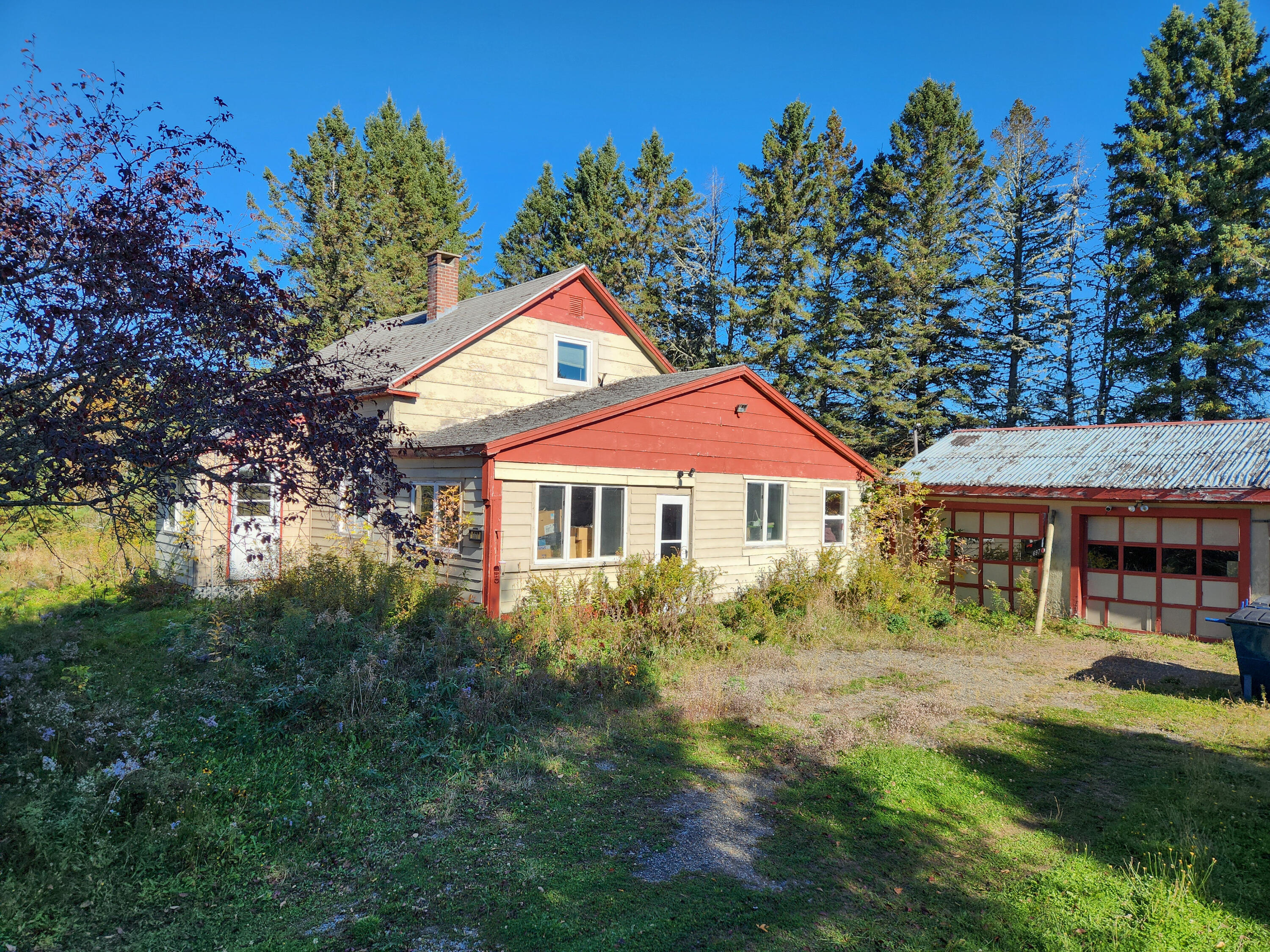 697 Washburn Road Washburn, ME 04786 - Photo 3 of 31 2025-09-29 09.49.21