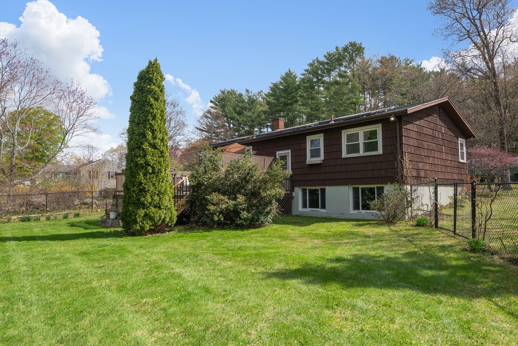 21 Warren Road Upton, MA 01568 - Photo 8 of 41 Gallery Image 8