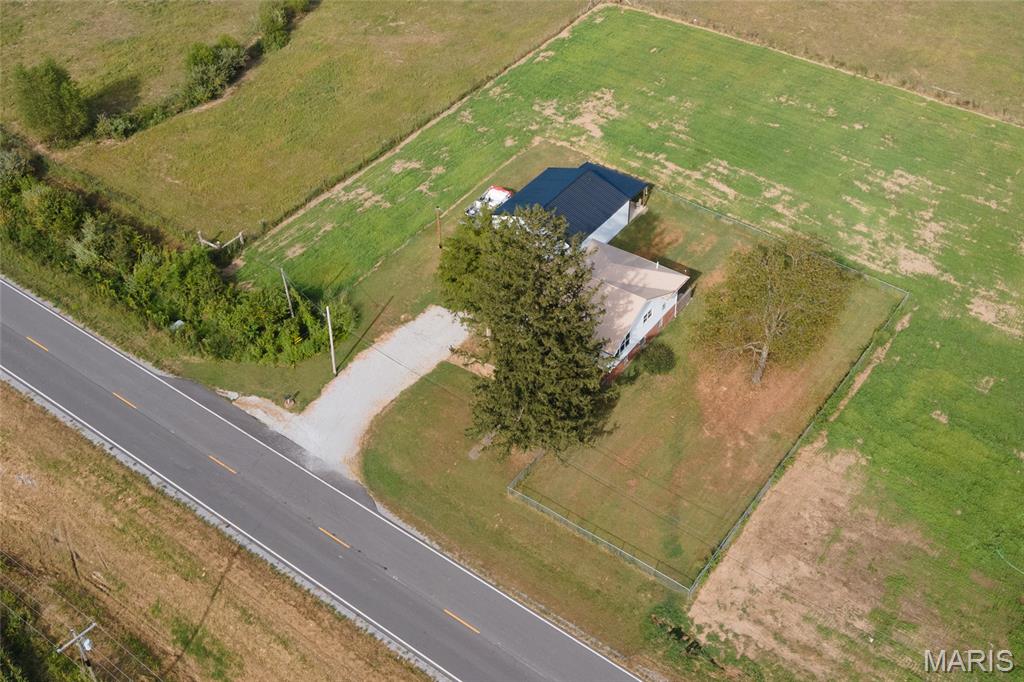 290 Harco Road Harrisburg, IL 62946 - Photo 13 of 38 Gallery Image 13