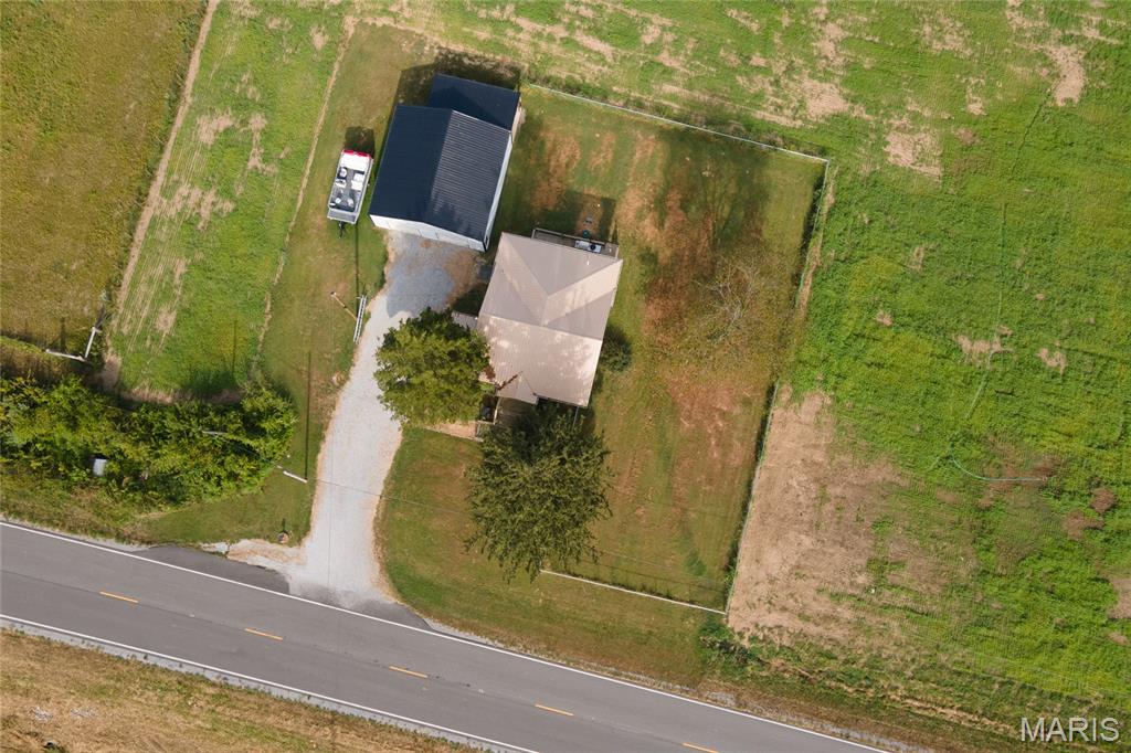 290 Harco Road Harrisburg, IL 62946 - Photo 15 of 38 Gallery Image 15