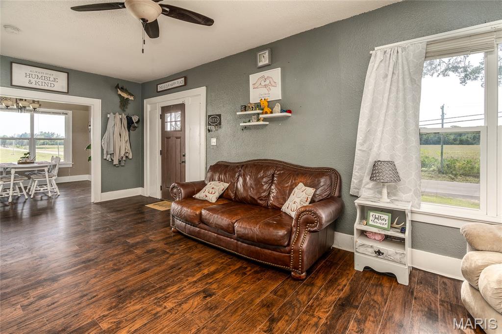 290 Harco Road Harrisburg, IL 62946 - Photo 24 of 38 Gallery Image 24
