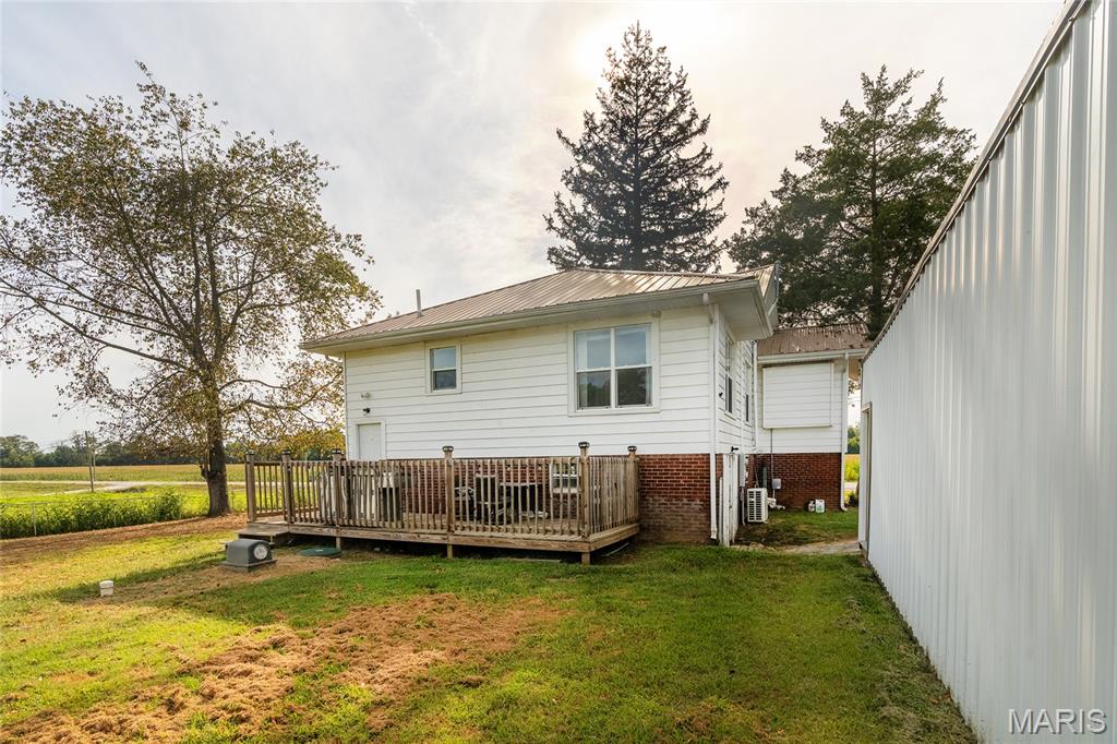 290 Harco Road Harrisburg, IL 62946 - Photo 8 of 38 Gallery Image 8