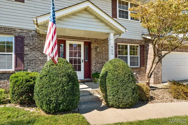 $314,900 | 525 Big Bend Boulevard, Swansea, IL 62226