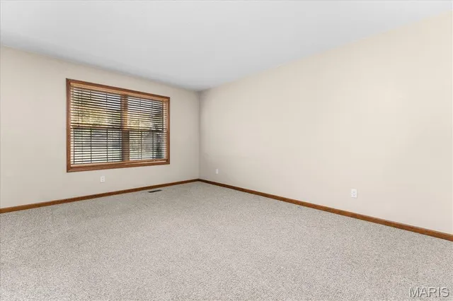 $314,900 | 525 Big Bend Boulevard, Swansea, IL 62226