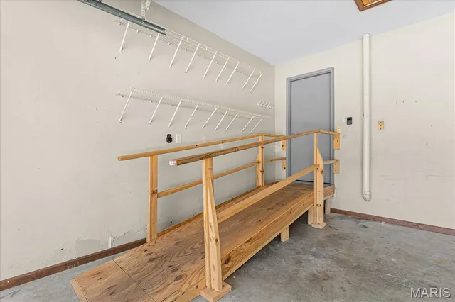 $314,900 | 525 Big Bend Boulevard, Swansea, IL 62226