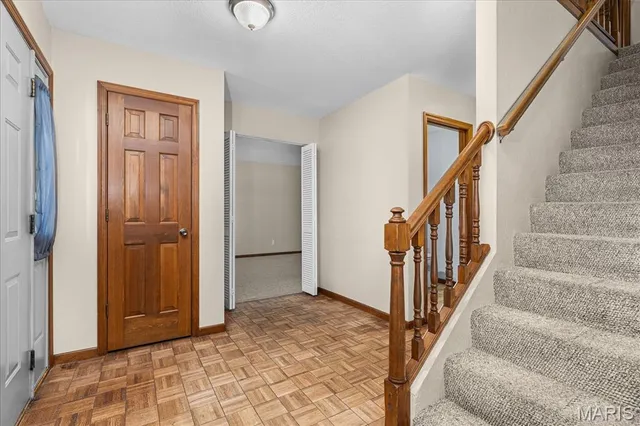 $314,900 | 525 Big Bend Boulevard, Swansea, IL 62226