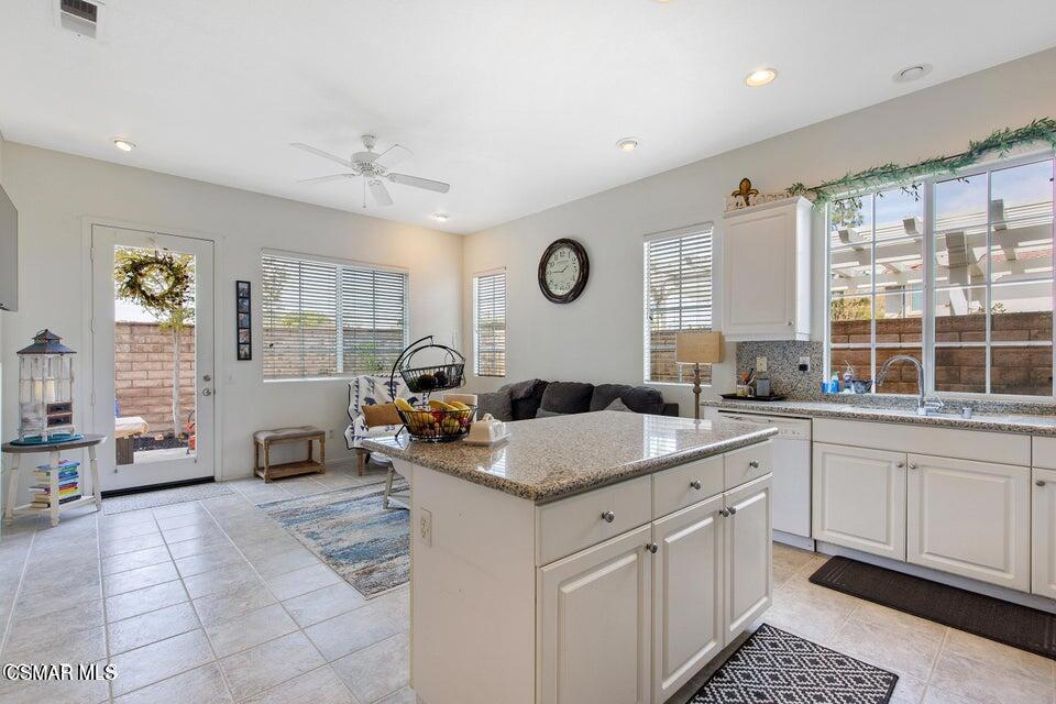 1477 Windmill Way Simi Valley, CA 93065 - Photo 5 of 18