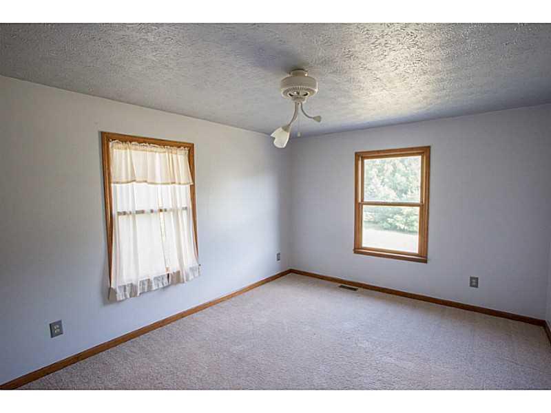 8335 Springfield Jamestown Road Springfield, OH 45502 - Photo 14 of 25