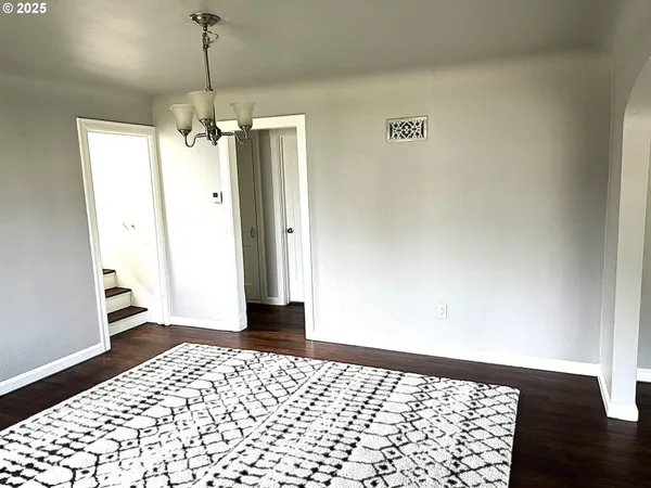 $595,000 | 2494 Roosevelt Boulevard, Eugene, OR 97402