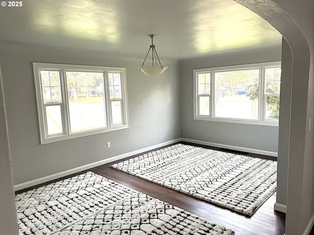 $595,000 | 2494 Roosevelt Boulevard, Eugene, OR 97402