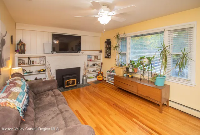 $369,900 | 144 Hooker Street, Kingston, NY 12401