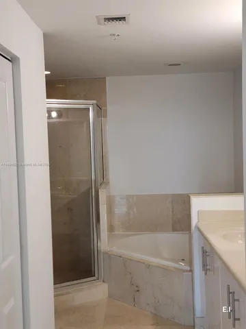 $3,300 | 7900 Harbor Island Drive, Unit 602, North Bay Village, FL 33141