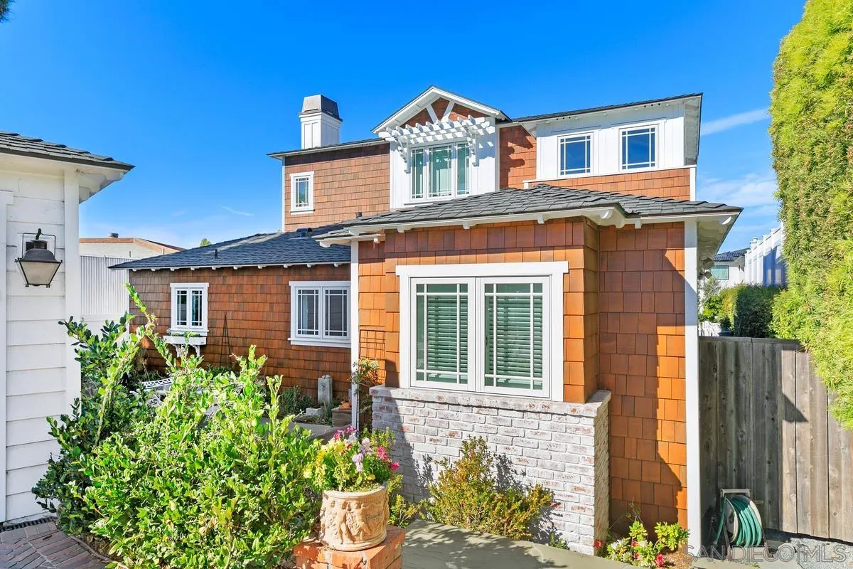 2254 Del Mar Heights Road Del Mar, CA 92014 - Photo 2 of 34 front view of a house