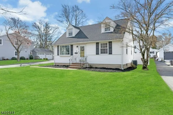 $645,000 | 24 Central Avenue, Morris Plains, NJ 07950