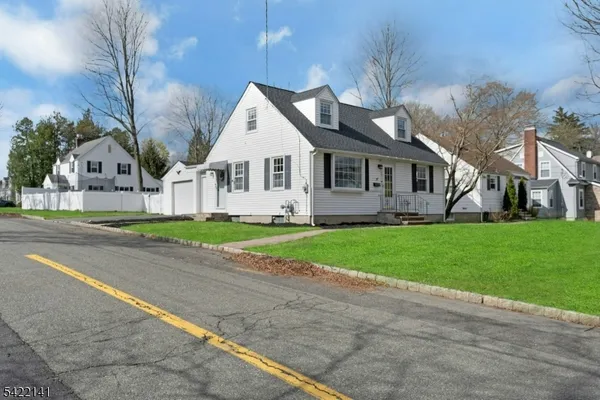 $645,000 | 24 Central Avenue, Morris Plains, NJ 07950