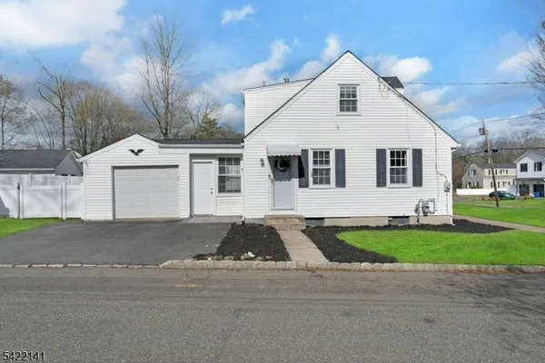 $645,000 | 24 Central Avenue, Morris Plains, NJ 07950