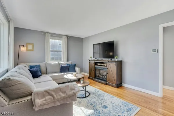 $645,000 | 24 Central Avenue, Morris Plains, NJ 07950