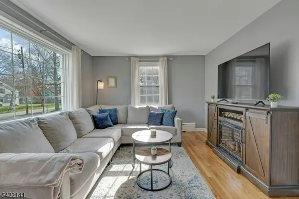 $645,000 | 24 Central Avenue, Morris Plains, NJ 07950