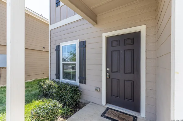 $1,895 | 11038 Eyelet, Converse, TX 78109