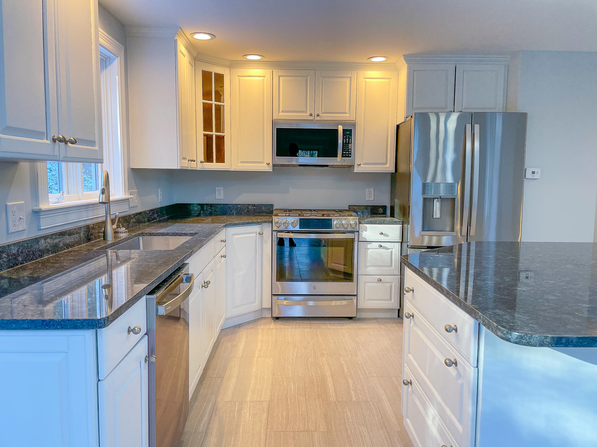 5 Fox Run Road Falmouth, ME 04105 - Photo 10 of 37 5 Fox Run Road_Kitchen