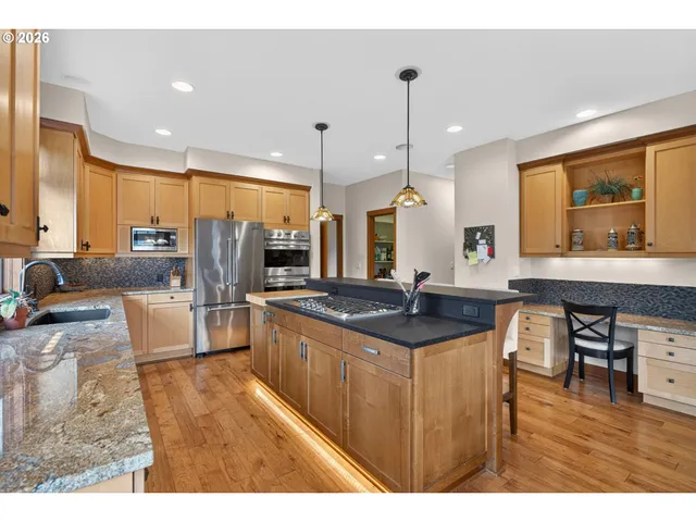 $925,000 | 1531 Northwest Morgan Lane, Portland, OR 97229