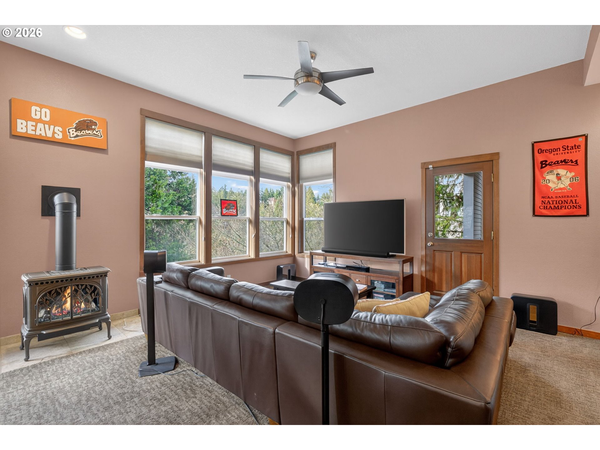 1531 Northwest Morgan Lane Portland, OR 97229 - Photo 31 of 46