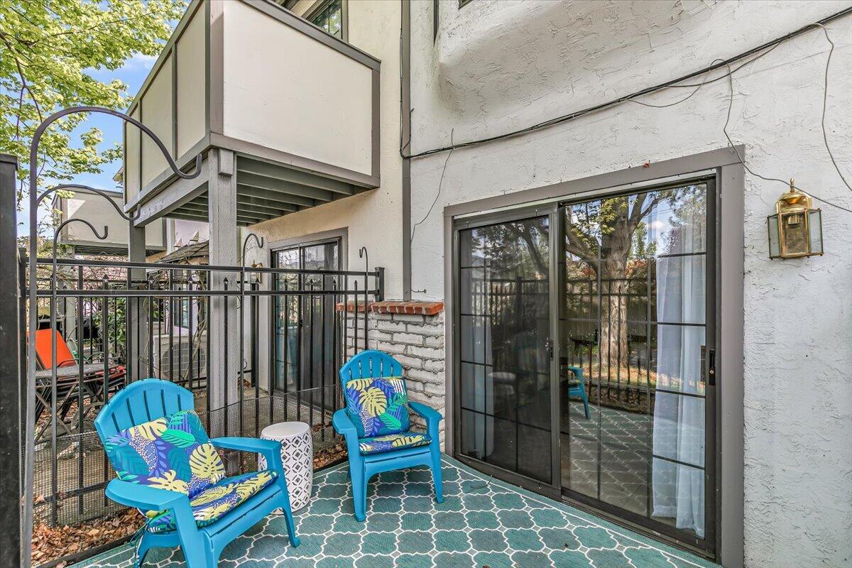 495 Chestnut Street, Unit 16 Ashland, OR 97520 - Photo 6 of 28 30-30