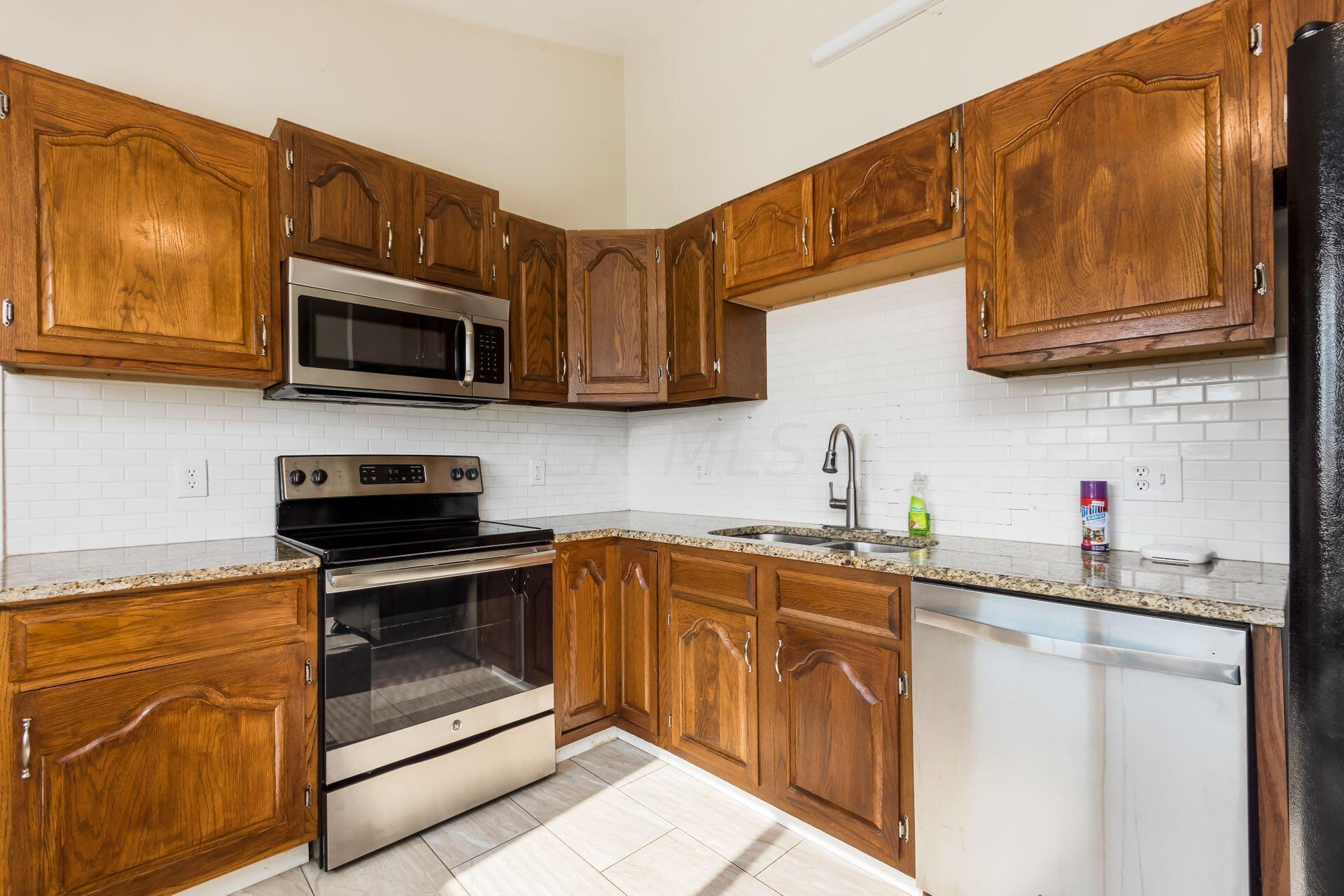 1775 Quigley Road Columbus, OH 43227 - Photo 16 of 33 020_519a35f6_X1775QUIGLEY-010