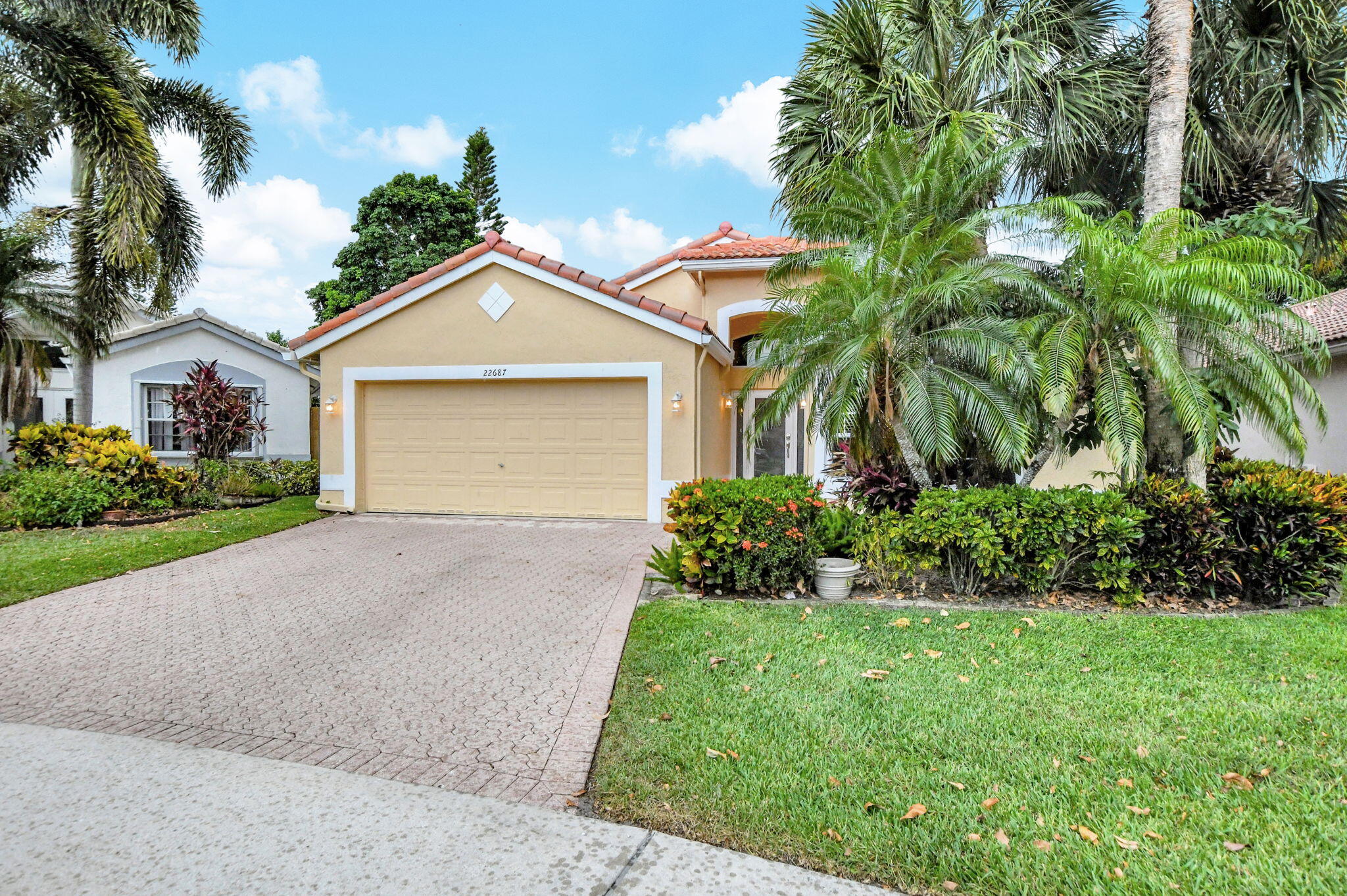 22687 Royal Crown Terrace East Boca Raton, FL 33433 - Photo 2 of 38 2-web-or-mls-DSC_2441