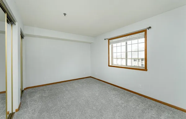 $194,900 | 1872 Deerhaven Lane Northeast, Unit 8, Rochester, MN 55906
