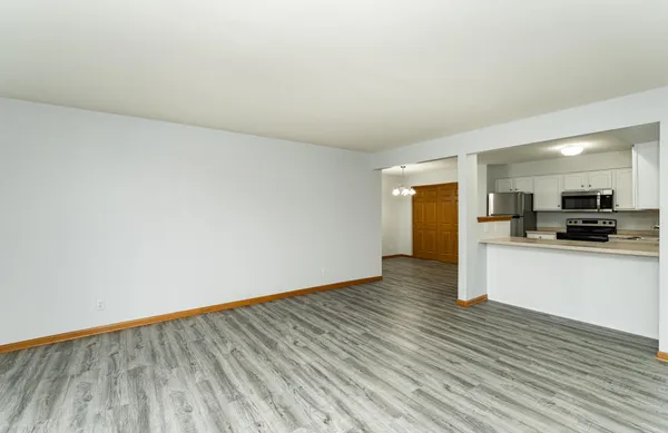 $194,900 | 1872 Deerhaven Lane Northeast, Unit 8, Rochester, MN 55906