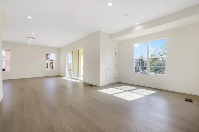 $1,049,000 | 401 San Luis Avenue, Watsonville, CA 95076