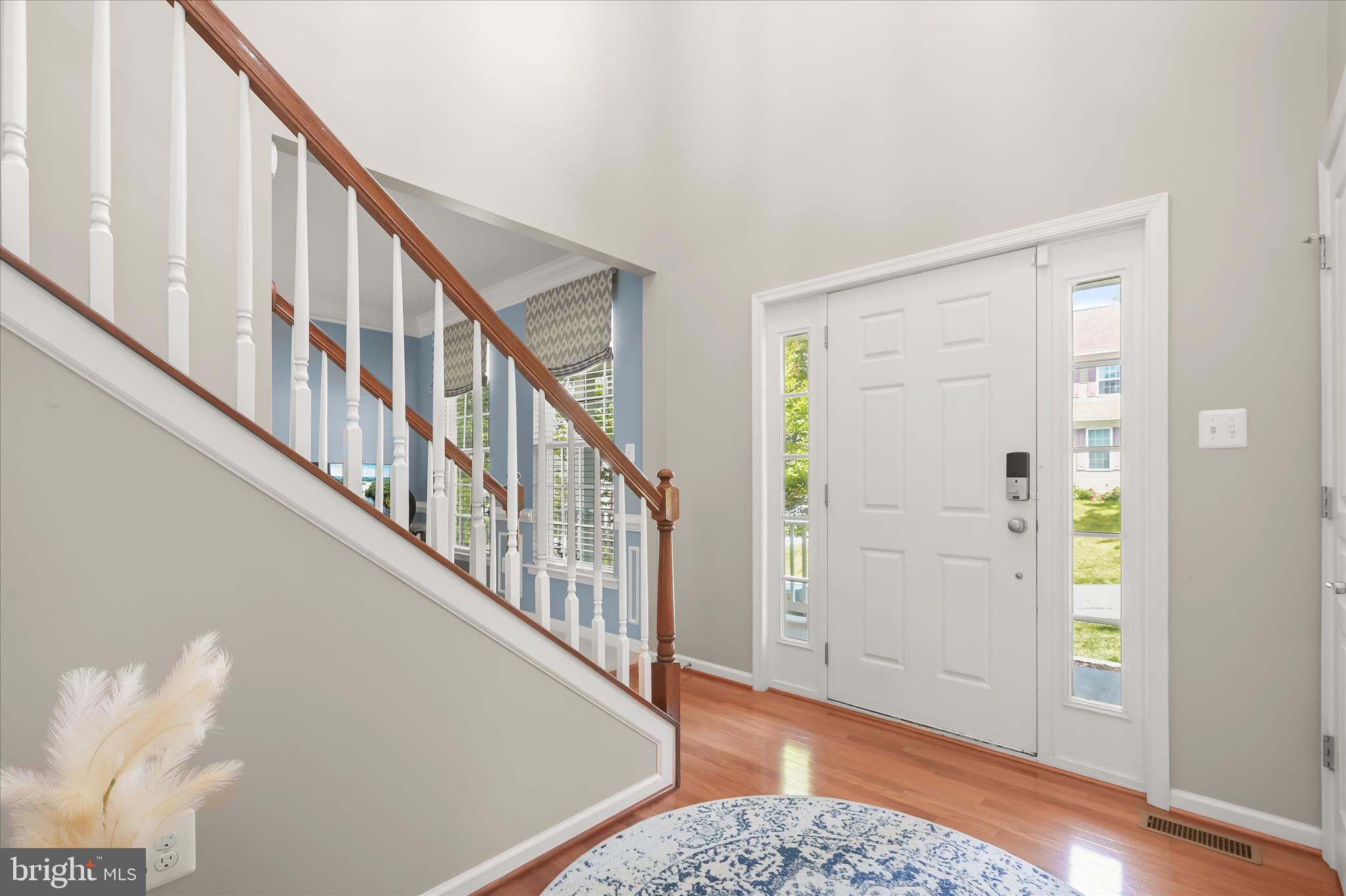 7111 Kings Point Way Columbia, MD 21046 - Photo 5 of 66 2 Story Foyer