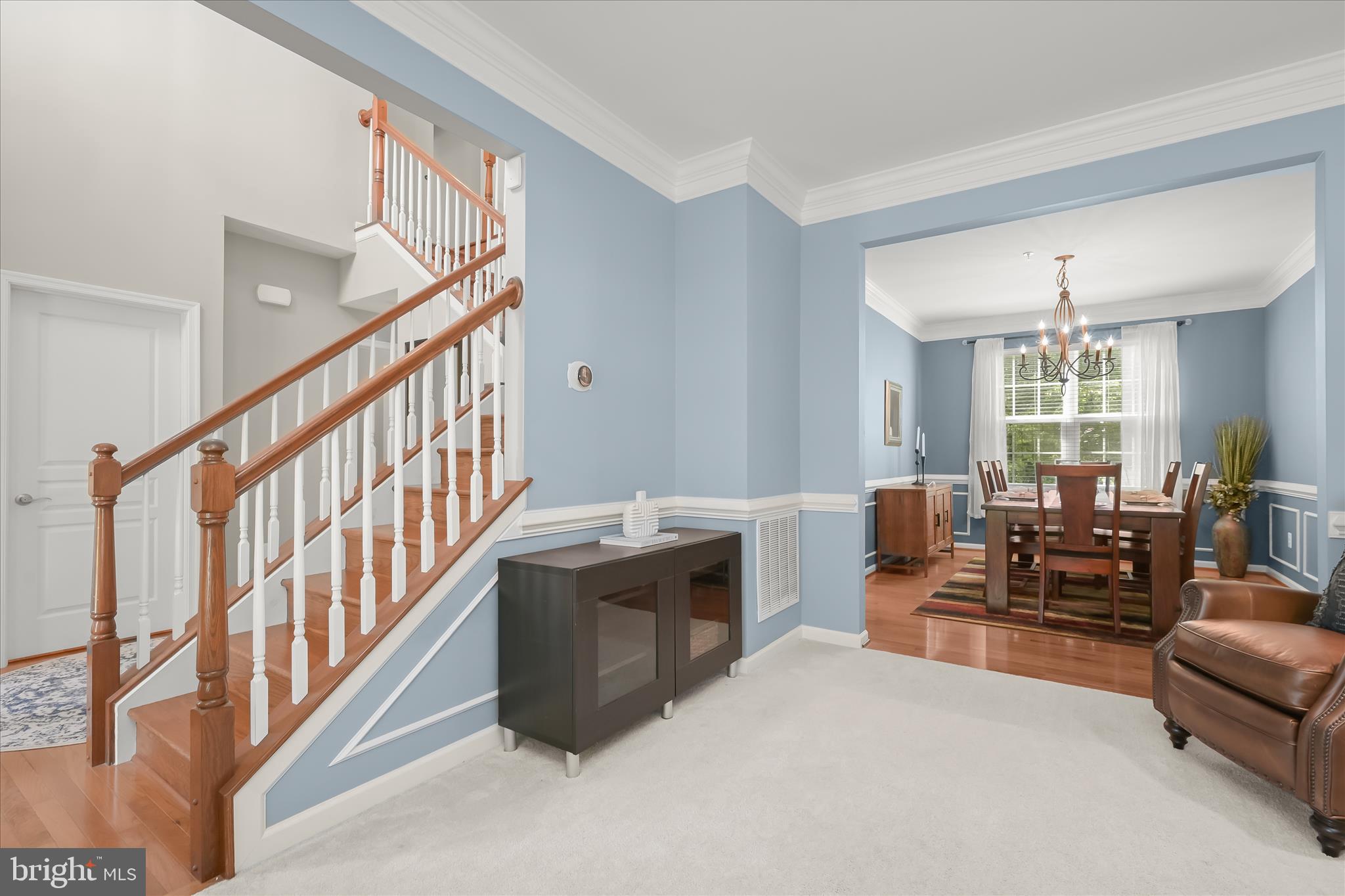 7111 Kings Point Way Columbia, MD 21046 - Photo 9 of 66 Formal Living Room