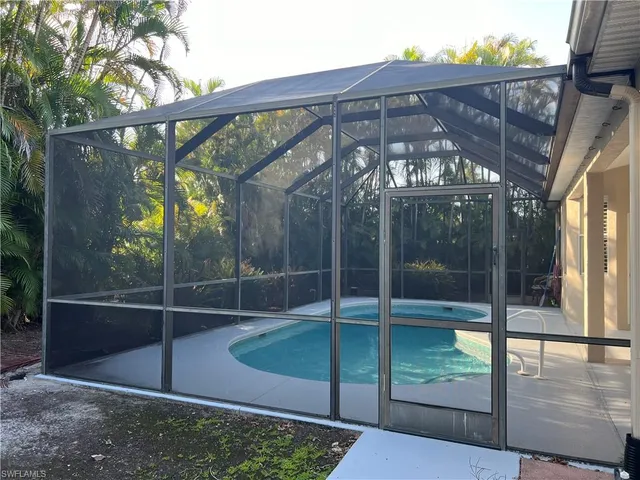 a view of outdoor space