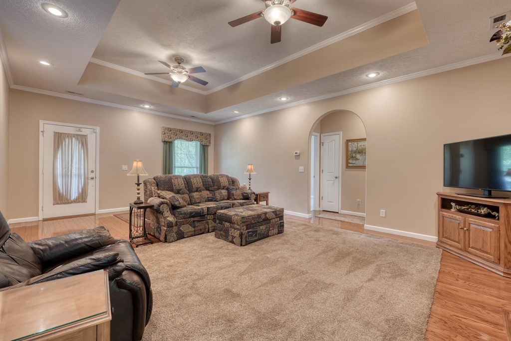 2062 High River Road West Hiawassee, GA 30546 - Photo 8 of 44 Gallery Image 8