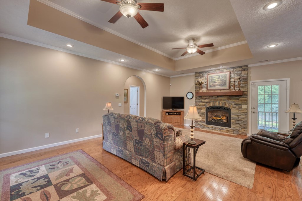 2062 High River Road West Hiawassee, GA 30546 - Photo 9 of 44 Gallery Image 9