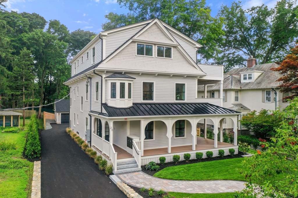 20 Lawrence Street, Unit 3 Wakefield, MA 01880 - Photo 2 of 32