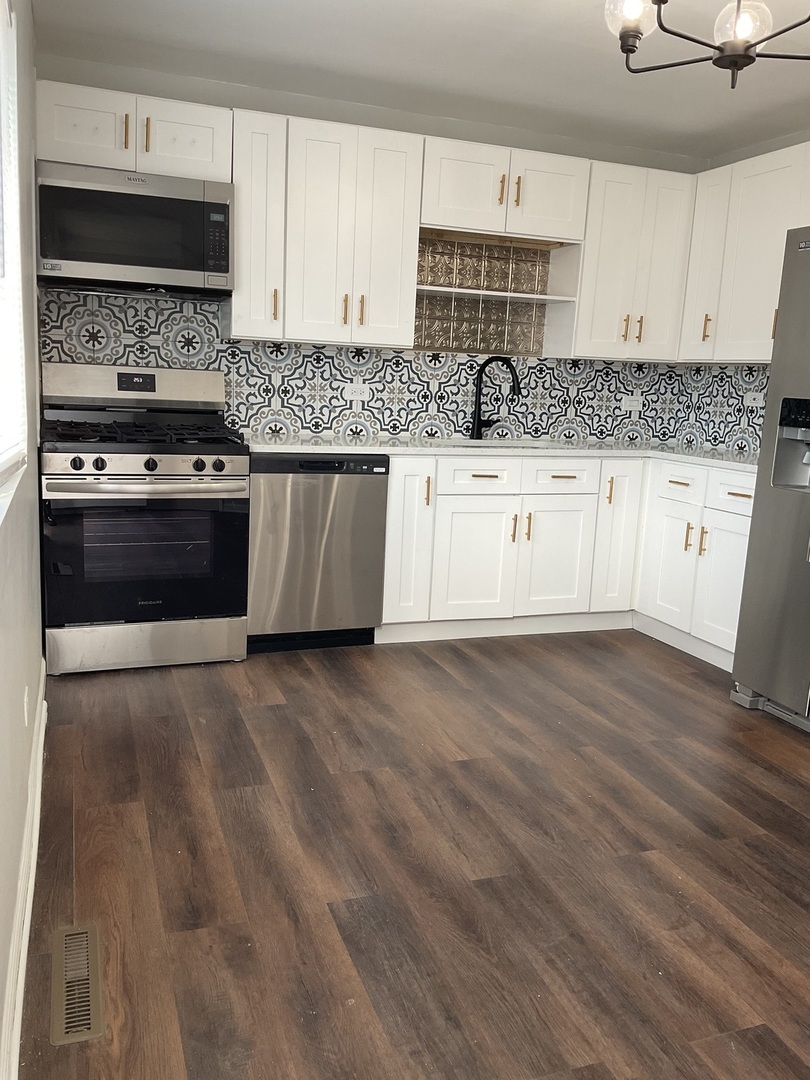 2159 171st Street Hazel Crest, IL 60429 - Photo 7 of 22