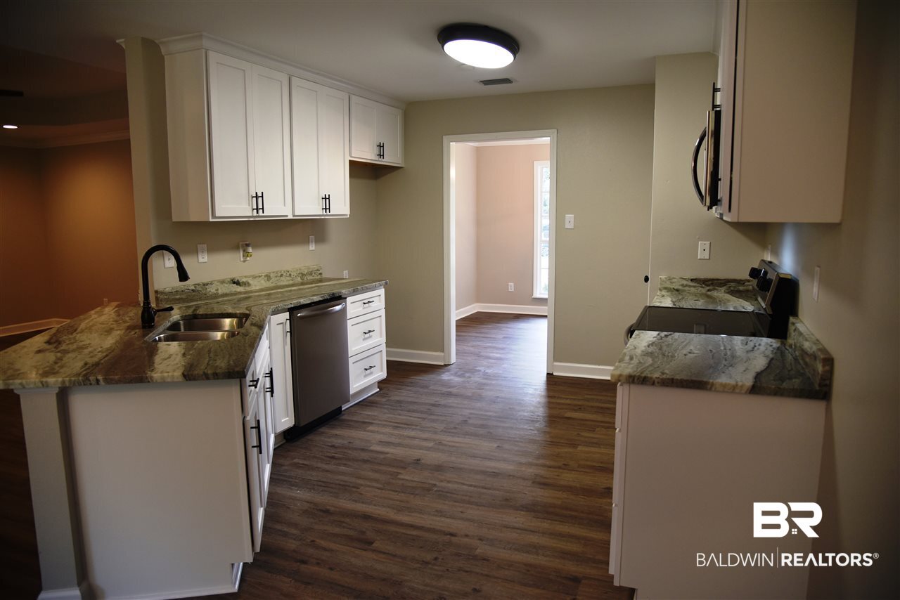 5065 Sweetbriar Lane Eight Mile, AL 36613 - Photo 10 of 29