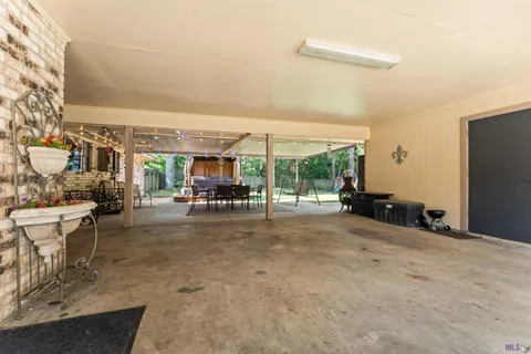 $295,000 | 33897 Duff Road, Walker, LA 70785