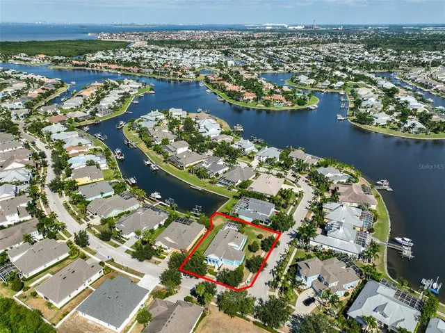 $759,900 | 613 Manns Harbor Drive, Apollo Beach, FL 33572