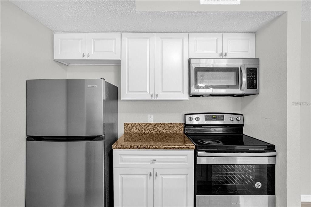 5132 Conroy Road, Unit 928 Orlando, FL 32811 - Photo 2 of 13