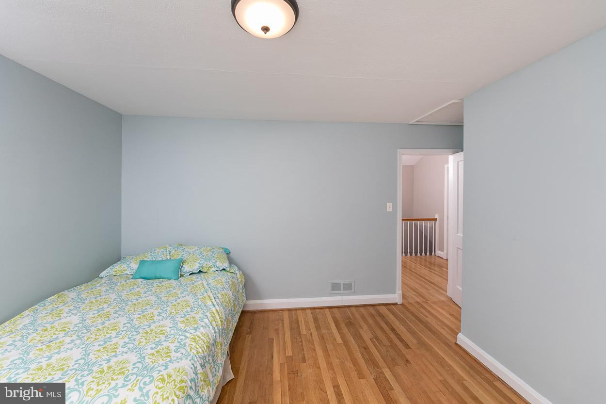 25 Dungarrie Road Baltimore, MD 21228 - Photo 15 of 30 Bedroom