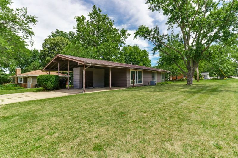 1 Riser Avenue Bloomington, IL 61701 - Photo 32 of 37 Gallery Image 32