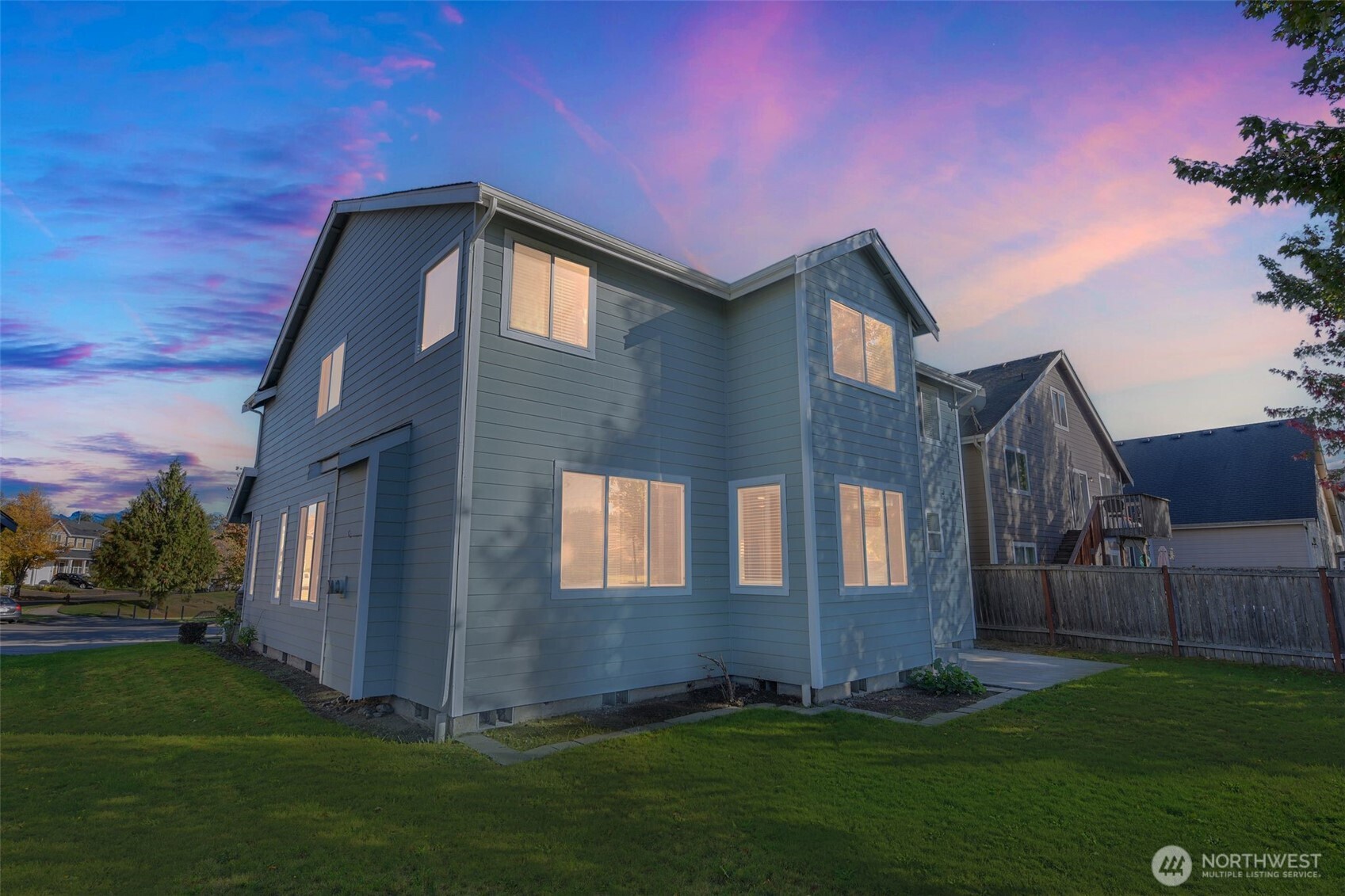 1005 Eagle Avenue Southwest Orting, WA 98360 - Photo 32 of 34 a house view with a outdoor space