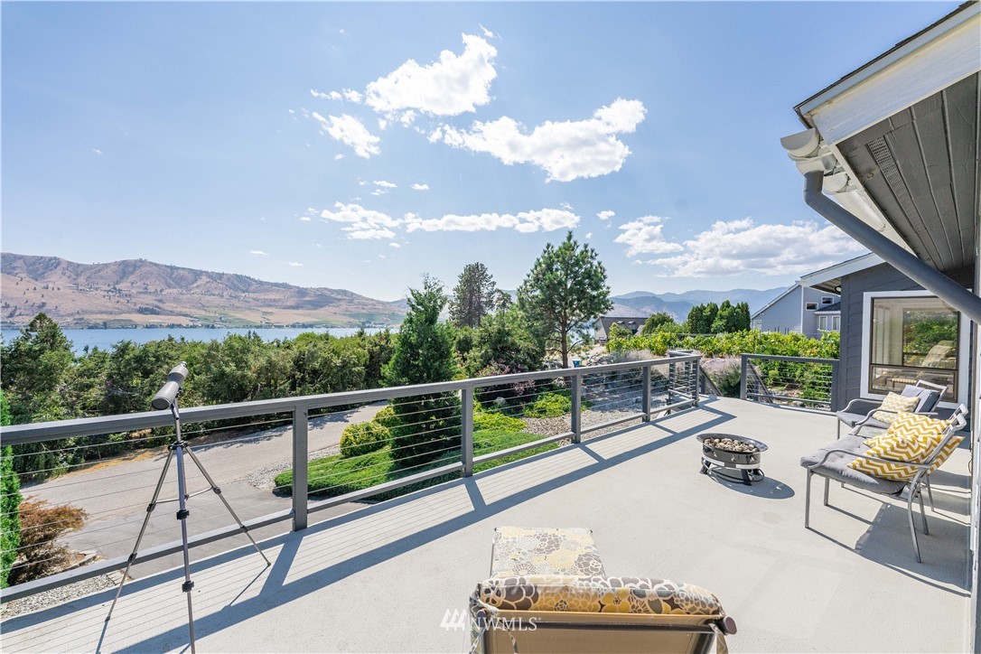 104 Riviera Place Chelan, WA 98816 - Photo 5 of 34 Gallery Image 5