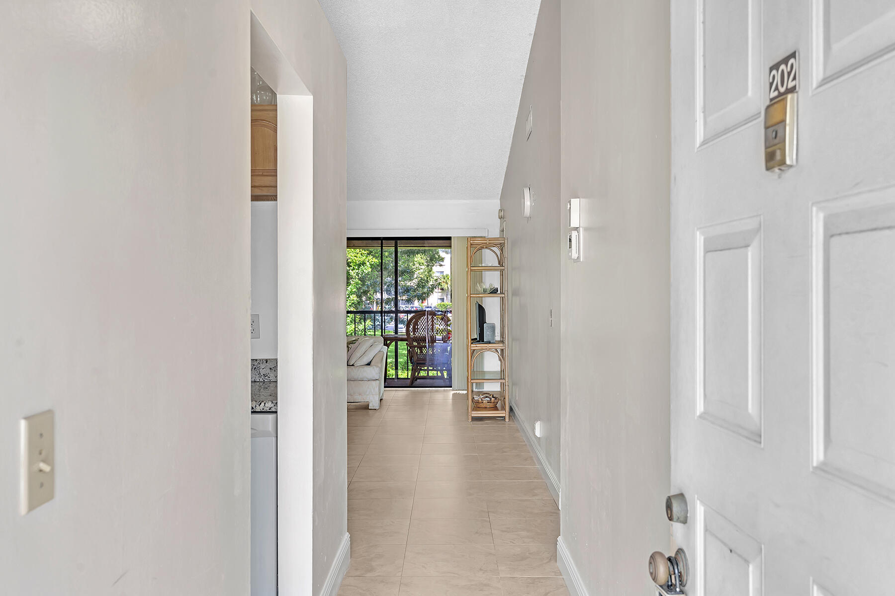 22112 Palms Way, Unit 202 Boca Raton, FL 33433 - Photo 5 of 40 DSC00011