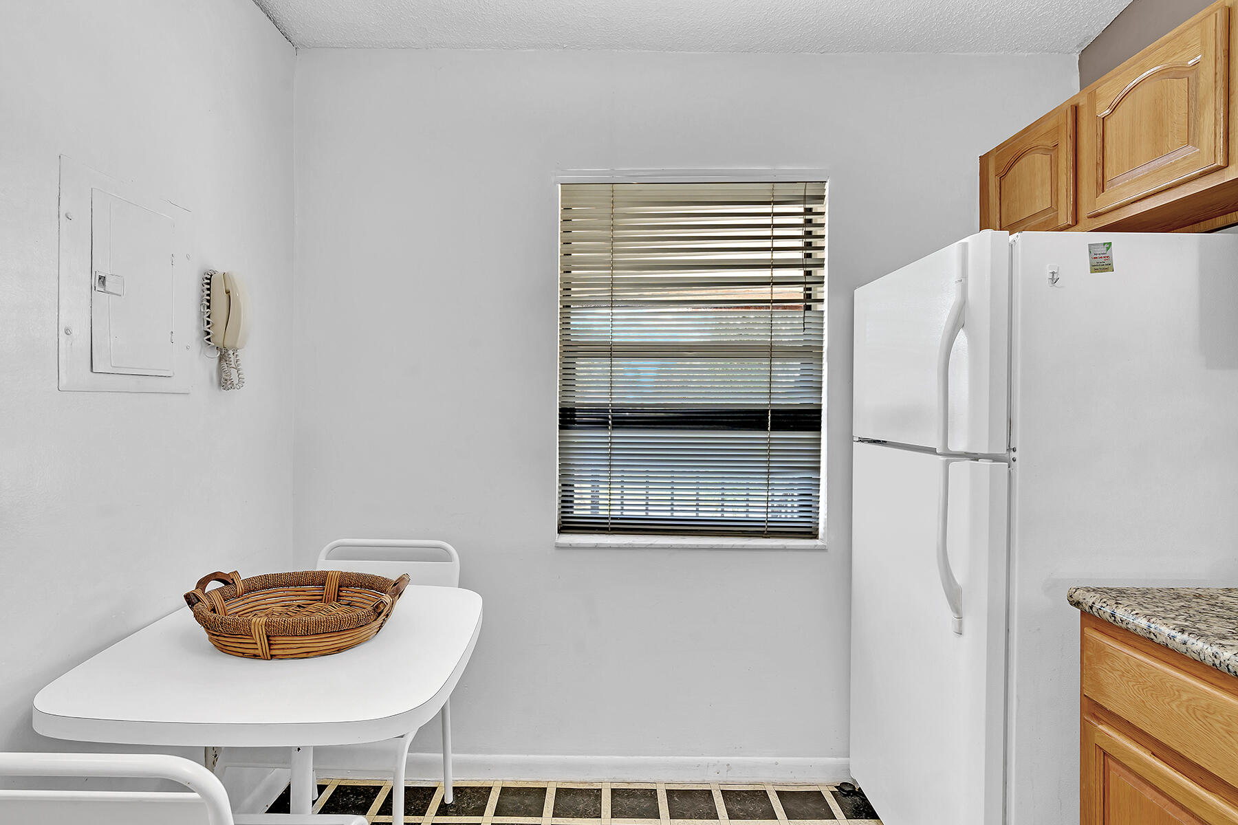 22112 Palms Way, Unit 202 Boca Raton, FL 33433 - Photo 9 of 40 DSC00046